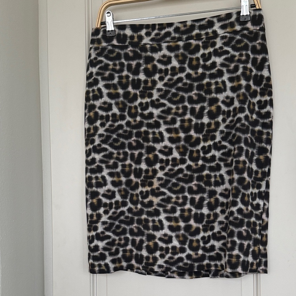 Ann Taylor Leopard-Print Pencil Skirt in Black, White & Brown
